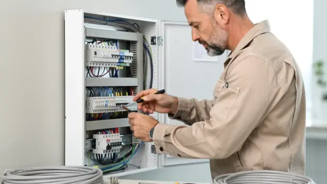 Einfache Tipps zur Kostenklärung bei Elektroangeboten transparenter gestalten
