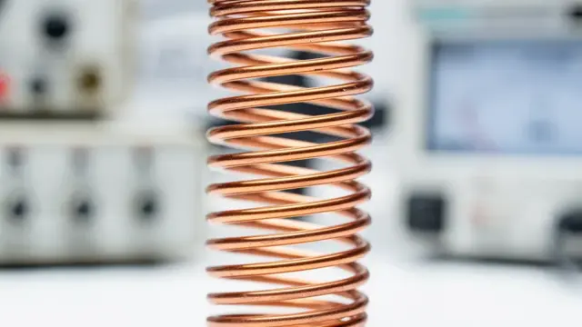 Induktivität in der Elektrotechnik: Funktionsweise, Anwendungen und Bedeutung in Schaltungen