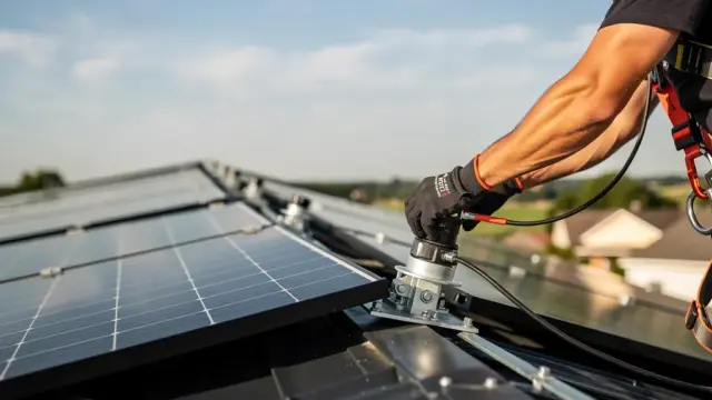 Sicherheitsanforderungen für Photovoltaikanlagen: Leitfaden für Betreiber und Risiken minimieren